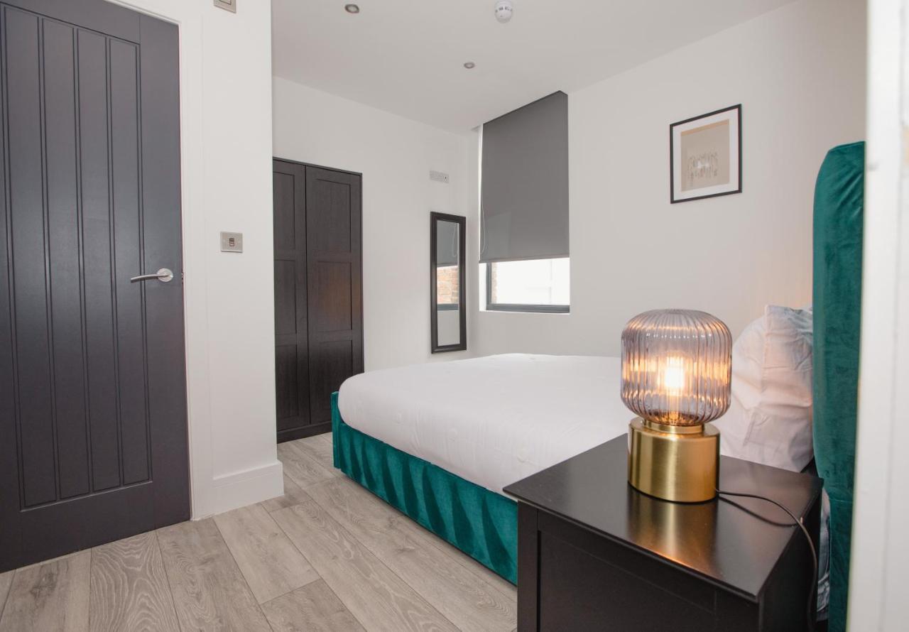 Stylish Stay Near The Stadium Walk To The Action Ліверпуль Екстер'єр фото