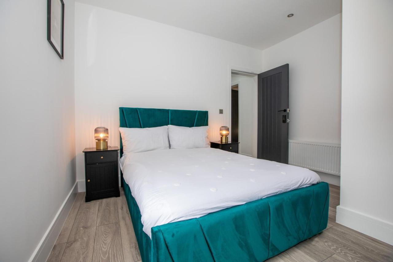 Stylish Stay Near The Stadium Walk To The Action Ліверпуль Екстер'єр фото