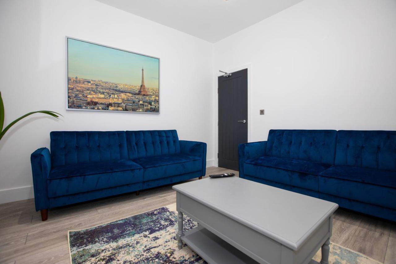 Stylish Stay Near The Stadium Walk To The Action Ліверпуль Екстер'єр фото